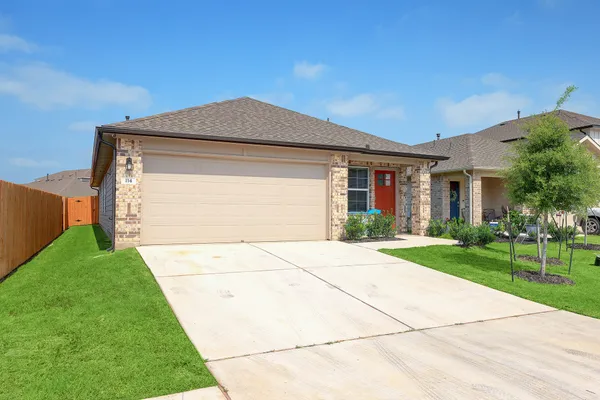 $1,950 | 114 Oxbow Terrace, Bastrop, TX 78602