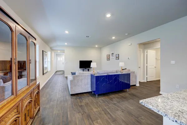 $1,950 | 114 Oxbow Terrace, Bastrop, TX 78602