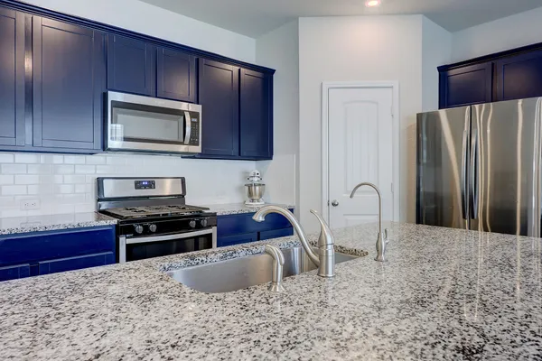 $1,950 | 114 Oxbow Terrace, Bastrop, TX 78602