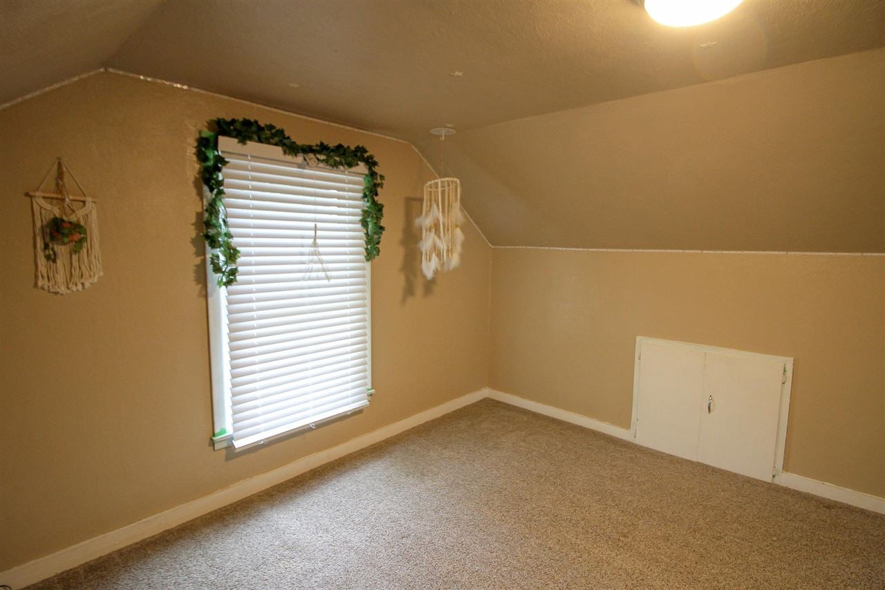 308 Water Street Center Point, IA 52213 - Photo 20 of 33 Gallery Image 20