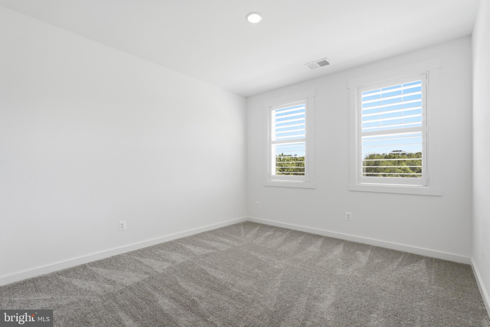2802 Bidle Road Middletown, MD 21769 - Photo 45 of 63 Bright and airy blank canvas room.