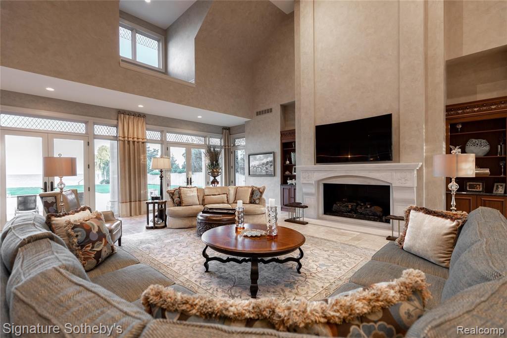 984 Lake Shore Road Grosse Pointe Shores, MI 48236 - Photo 12 of 43