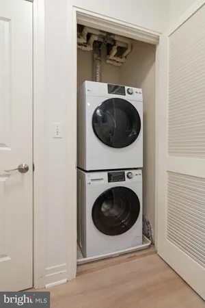 $3,600 | 8220 Crestwood Heights Drive, Unit 315, McLean, VA 22102