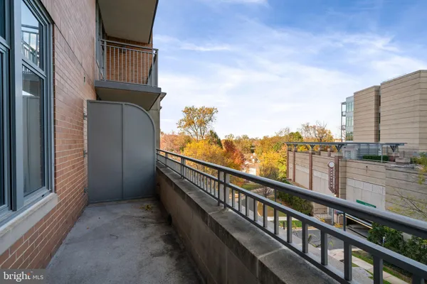 $3,600 | 8220 Crestwood Heights Drive, Unit 315, McLean, VA 22102