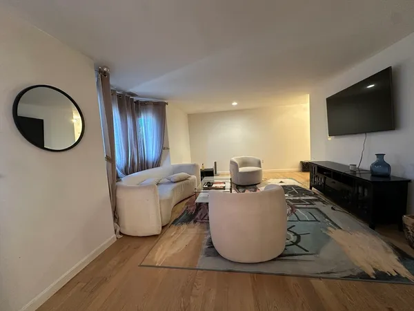 $3,300 | 66 St James Street, Unit 208, Boston, MA 02119