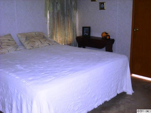544 Owens Road York, SC 29745 - Photo 6 of 13 Gallery Image 6