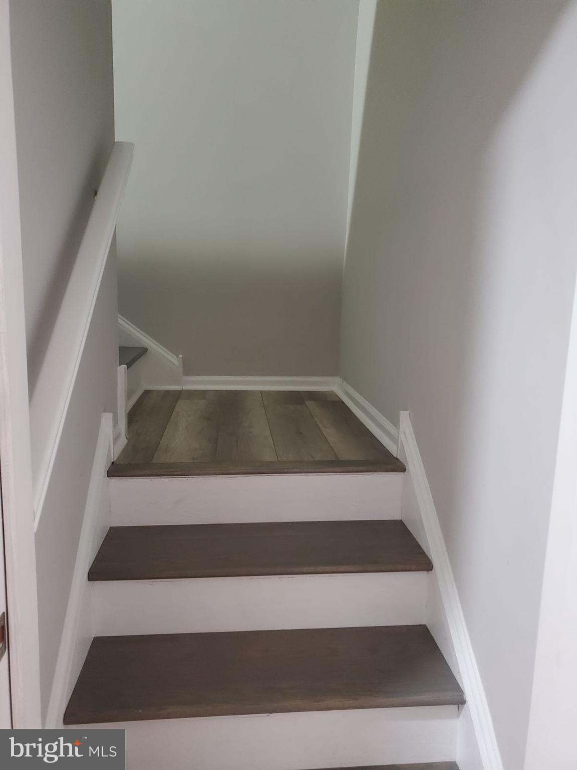 54 Arbor Circle Colmar, PA 18915 - Photo 31 of 74 a view of entryway