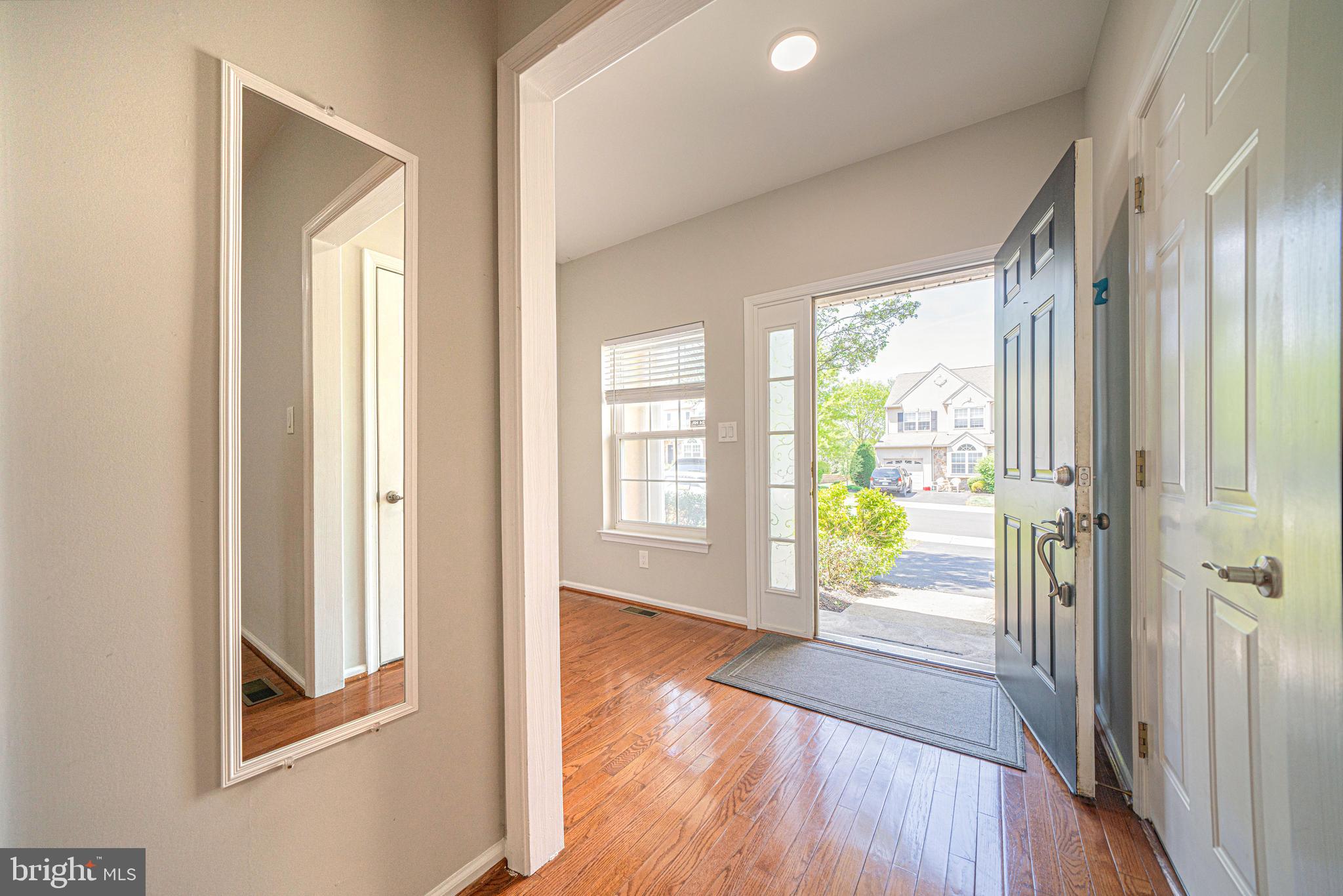 54 Arbor Circle Colmar, PA 18915 - Photo 6 of 74 Foyer