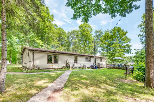 $175,000 | 7746 North Manitonka Drive, Weidman, MI 48893