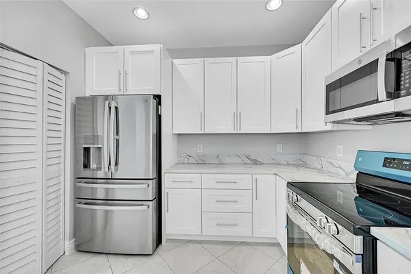 $299,000 | 23269 Carolwood Lane, Unit 202, Boca Raton, FL 33428