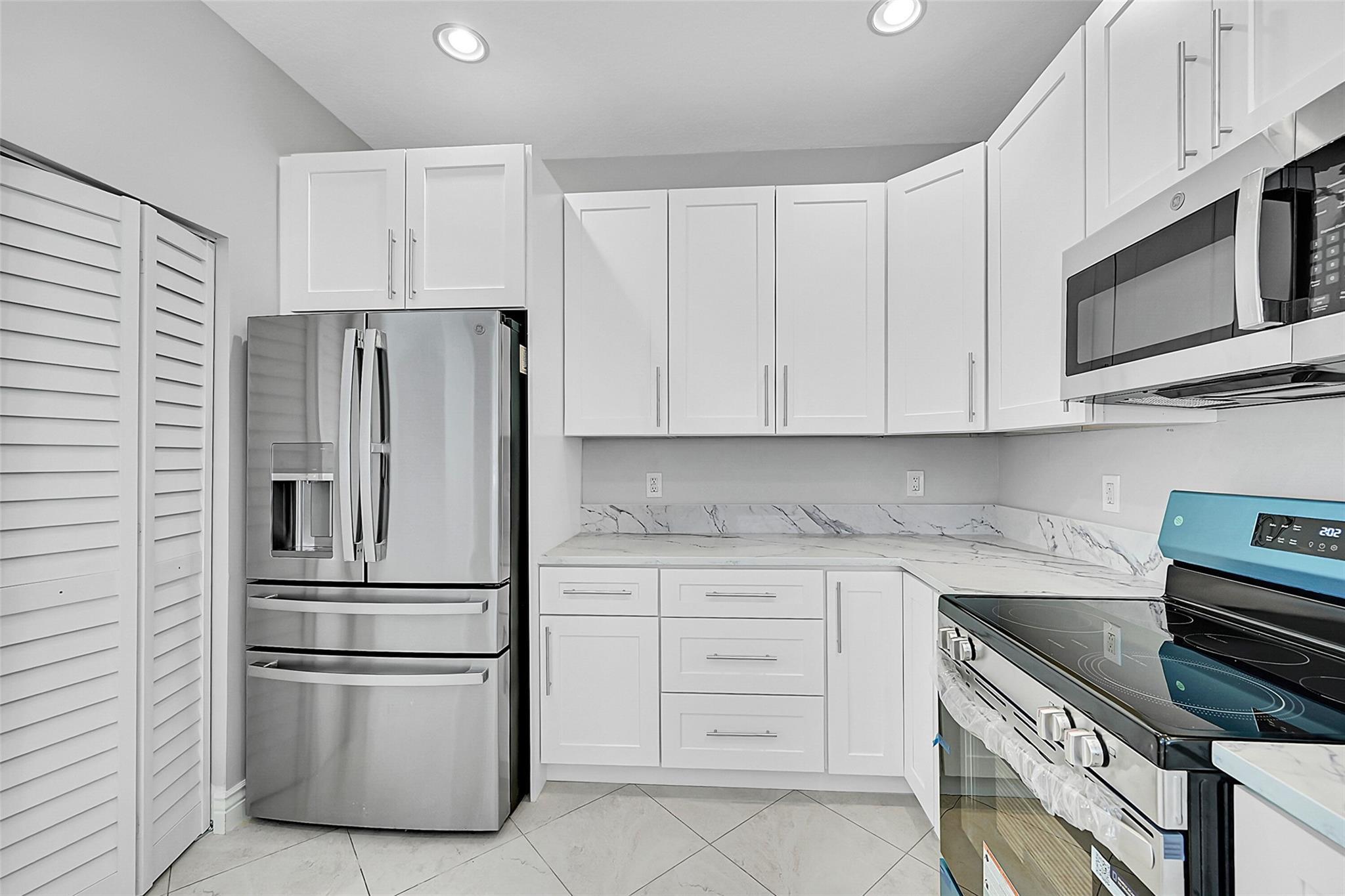 23269 Carolwood Lane, Unit 202 Boca Raton, FL 33428 - Photo 17 of 52 c77f8cc8e8856bbfef980940bb8078b9