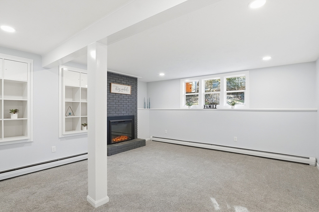 2 Laurel Lane Spencer, MA 01562 - Photo 29 of 42 an empty room with windows