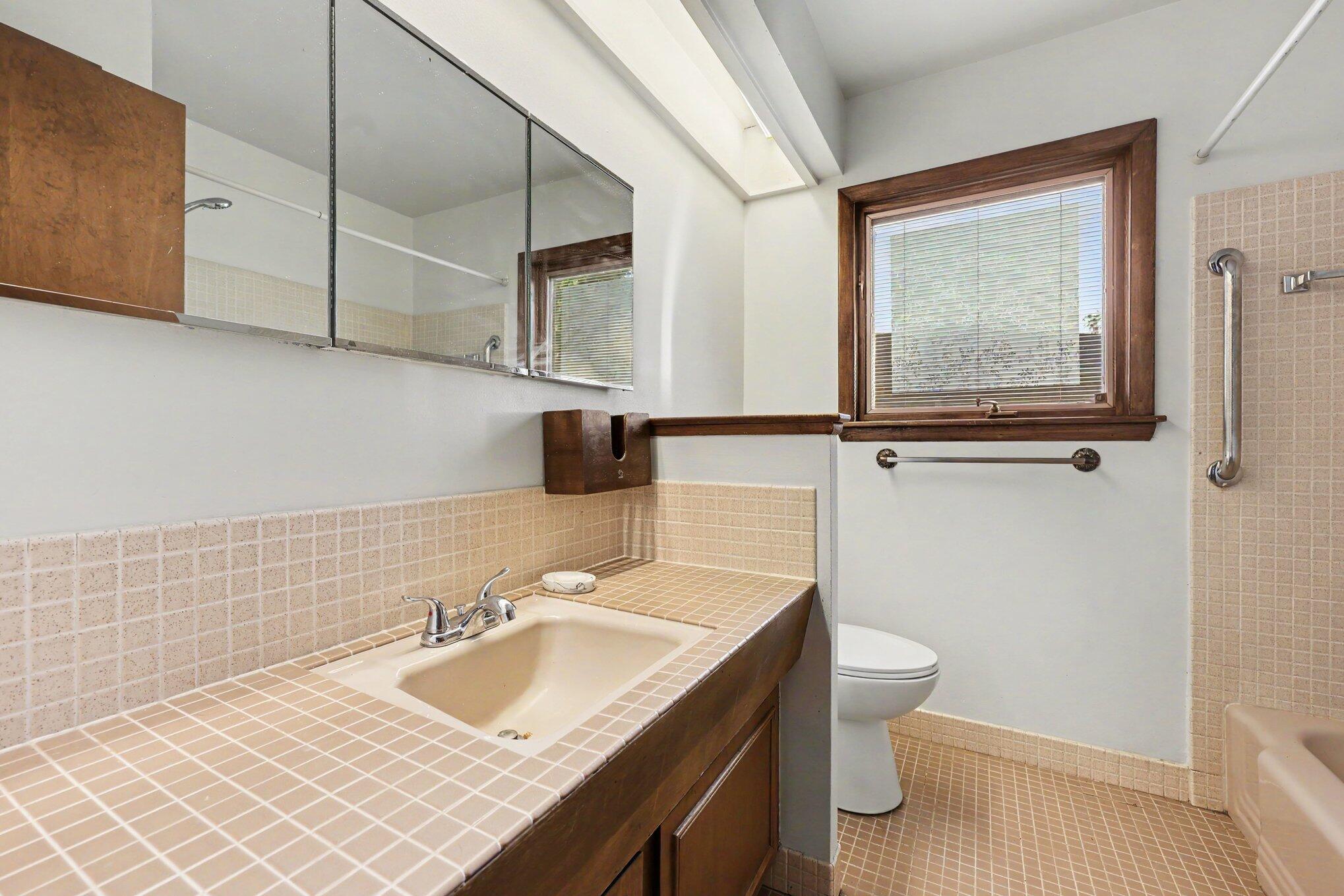 173 Mohawk Street Jackson, MI 49203 - Photo 16 of 35 017_file_9598