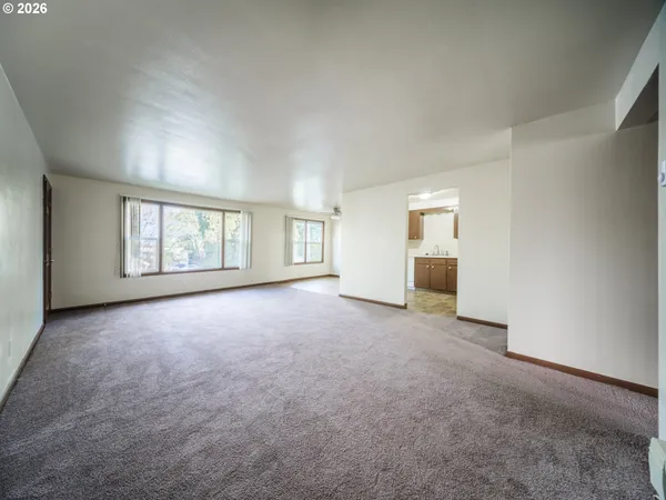 $2,350,000 | 302 South Monmouth Avenue, Monmouth, OR 97361