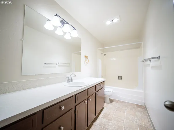 $2,350,000 | 302 South Monmouth Avenue, Monmouth, OR 97361