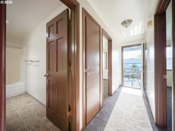 $2,350,000 | 302 South Monmouth Avenue, Monmouth, OR 97361