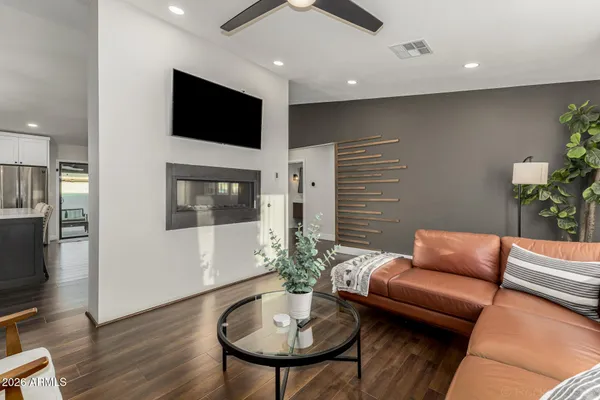 $679,990 | 2407 South Allred Drive, Tempe, AZ 85282