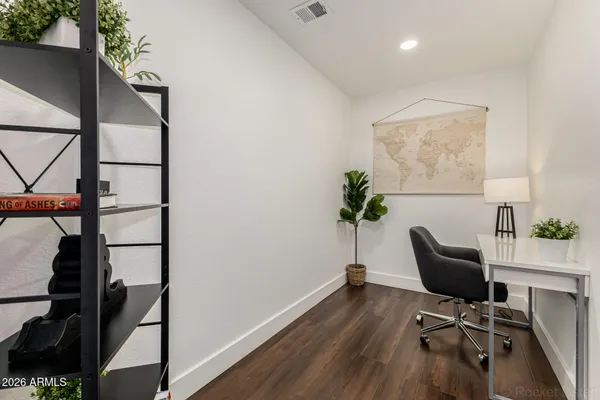 $679,990 | 2407 South Allred Drive, Tempe, AZ 85282