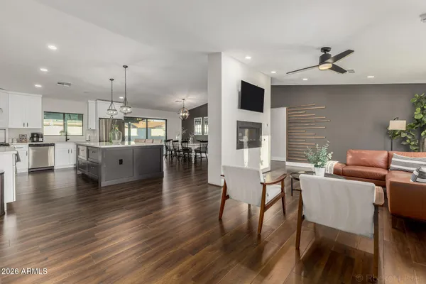 $679,990 | 2407 South Allred Drive, Tempe, AZ 85282