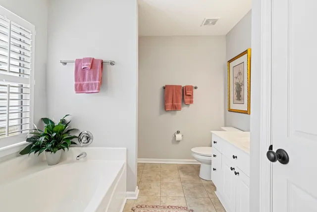 $475,000 | 410 Manorwood Lane, Charleston, SC 29414