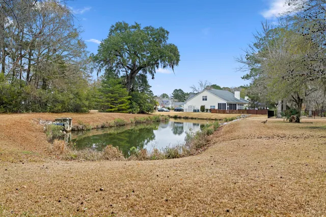 $475,000 | 410 Manorwood Lane, Charleston, SC 29414