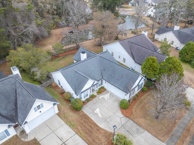 $475,000 | 410 Manorwood Lane, Charleston, SC 29414