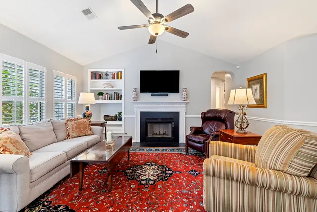 $475,000 | 410 Manorwood Lane, Charleston, SC 29414