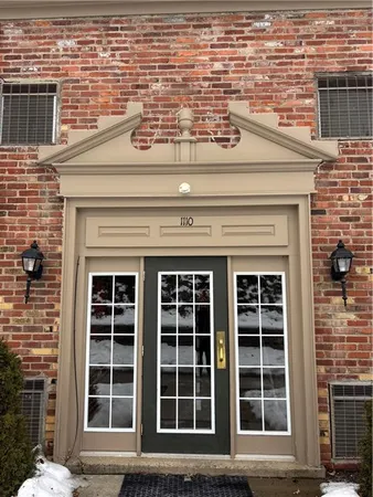 $159,900 | 1110 Chatham Park Drive, Unit D, Pittsburgh, PA 15220