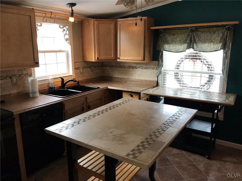 4928 Cedar Grove Road Bangor, PA 18013 - Photo 3 of 16 Gallery Image 3