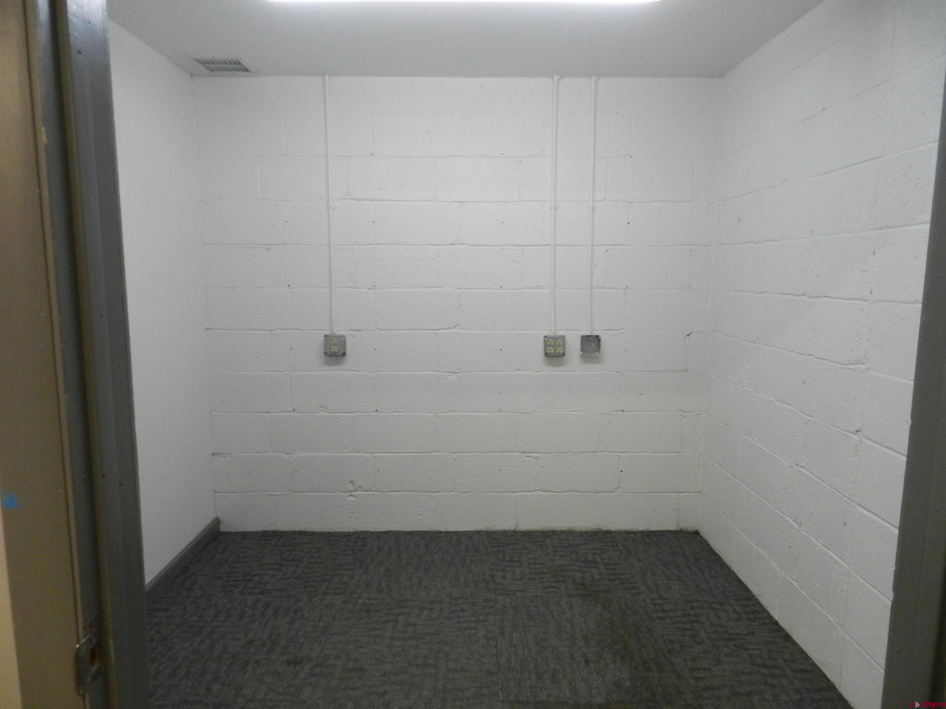 202 East Main Street Montrose, CO 81401 - Photo 23 of 29 a small space with a window