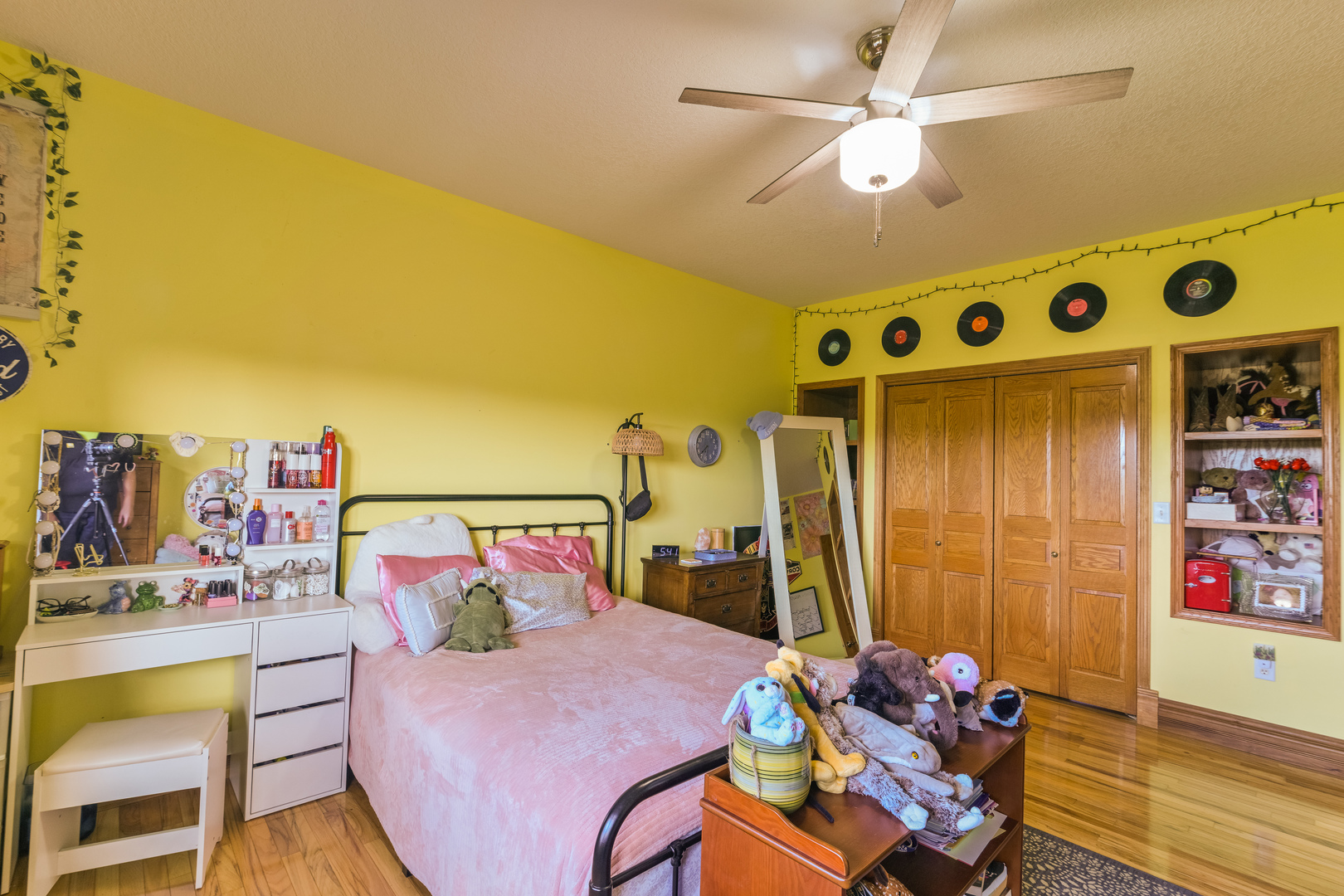 4789 Leghorn Road Clinton, IL 61727 - Photo 43 of 84 a bedroom with a bed and wooden floor