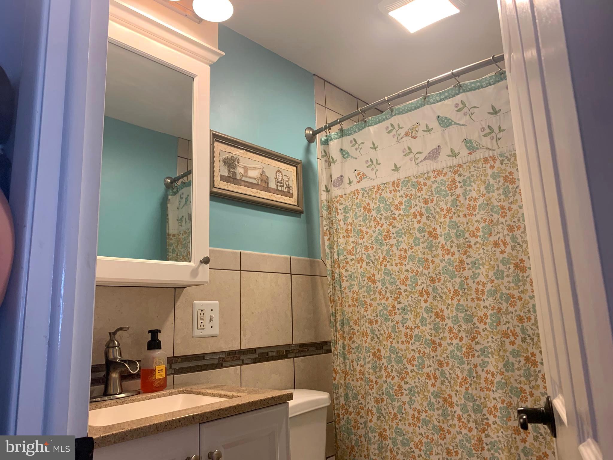 13033 Sewell Road Philadelphia, PA 19116 - Photo 22 of 36 hall full bathroom