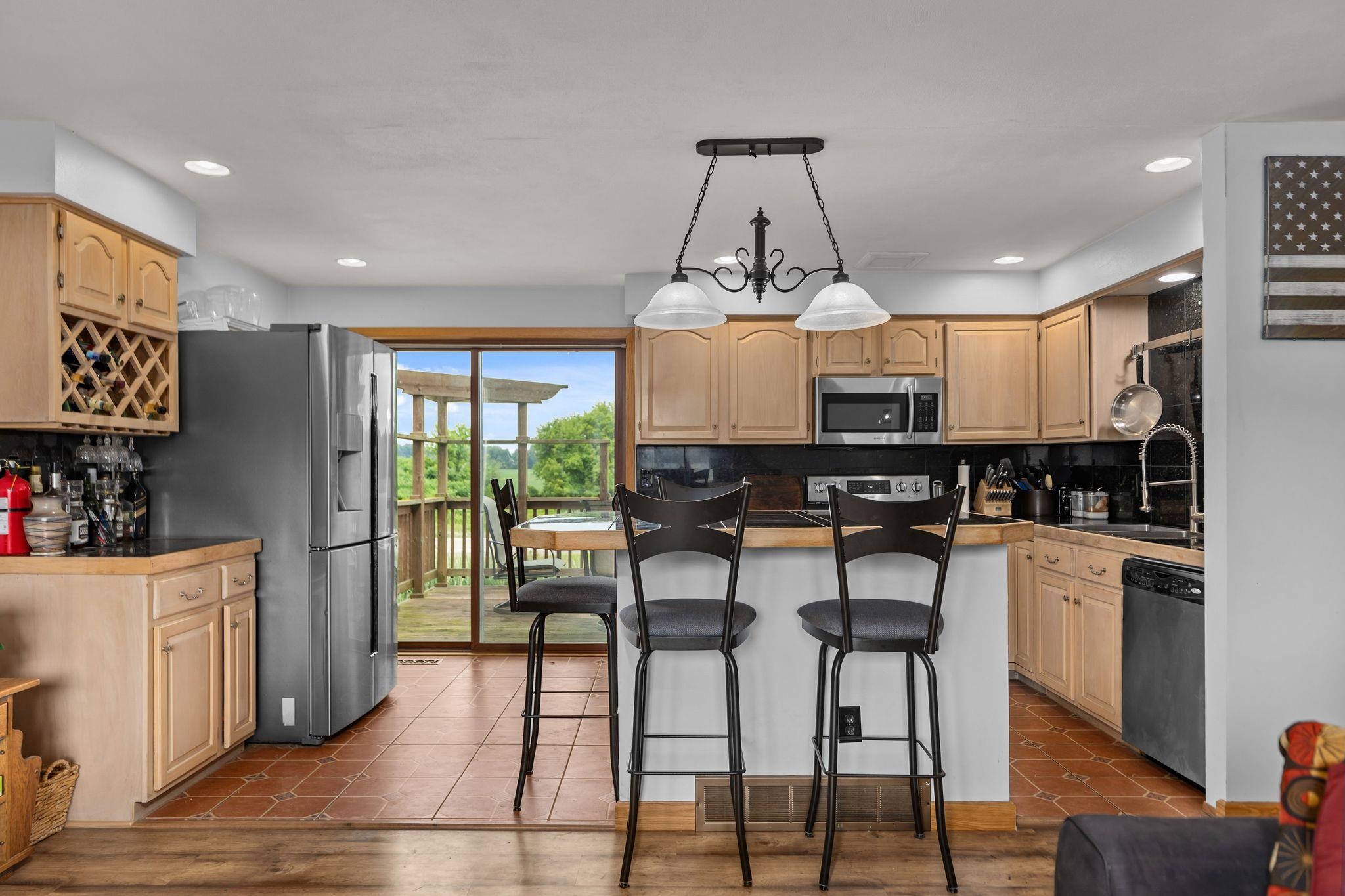 N2749 Evergreen Lane Appleton, WI 54913 - Photo 8 of 41