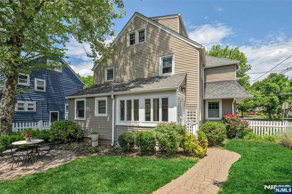 644 Linwood Avenue Ridgewood, NJ 07450 - Photo 34 of 42