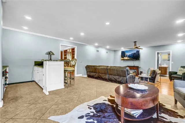 $2,499,999 | 4121 Country Club Drive, Lakewood, CA 90712