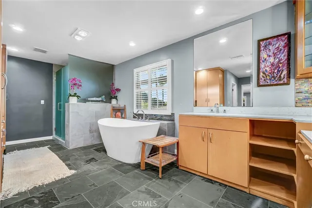 $2,499,999 | 4121 Country Club Drive, Lakewood, CA 90712