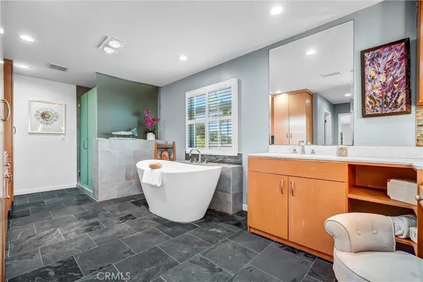 $2,399,999 | 4121 Country Club Drive, Lakewood, CA 90712
