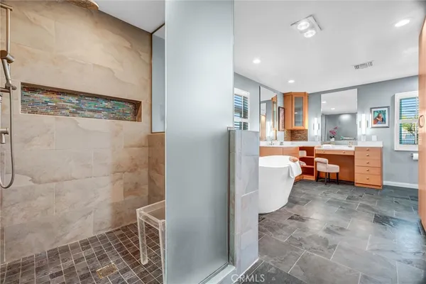 $2,399,999 | 4121 Country Club Drive, Lakewood, CA 90712