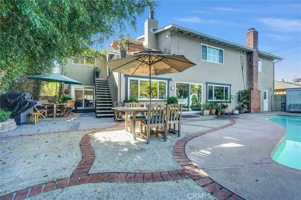 $2,399,999 | 4121 Country Club Drive, Lakewood, CA 90712