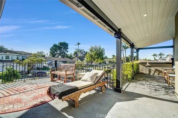 $2,399,999 | 4121 Country Club Drive, Lakewood, CA 90712