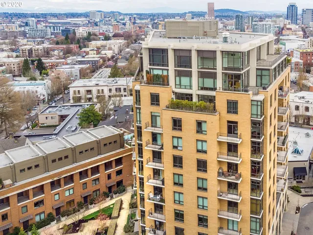 $450,000 | 2351 Northwest Westover Road, Unit 312, Portland, OR 97210