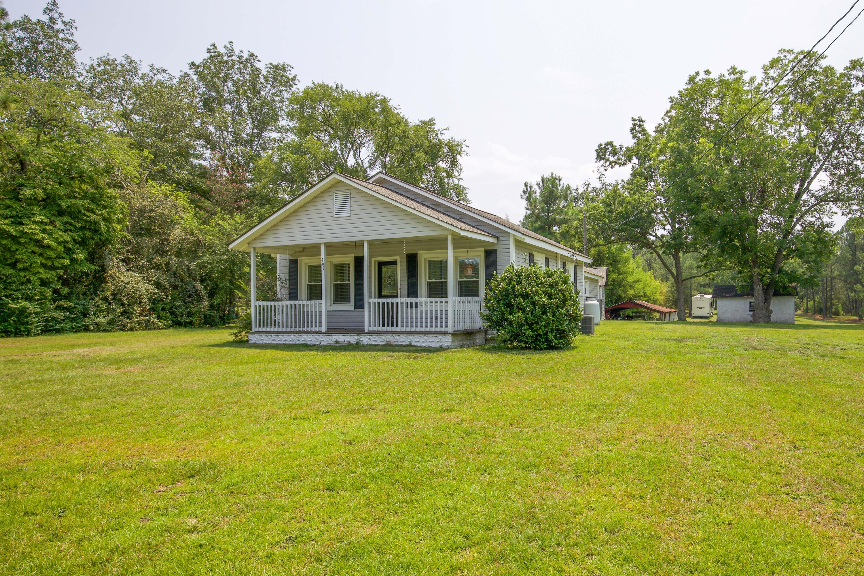 461 Foxfire Road Aberdeen, NC 28315 - Photo 1 of 33 461 Foxfire Rd-7