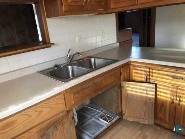 555 Anderson Road Duluth, MN 55811 - Photo 3 of 20