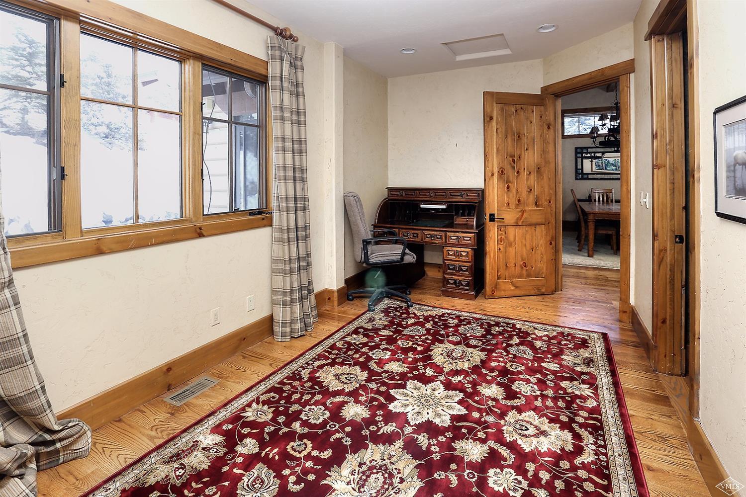 161 Fall Creek Road Edwards, CO 81632 - Photo 7 of 16 walk in closet with window