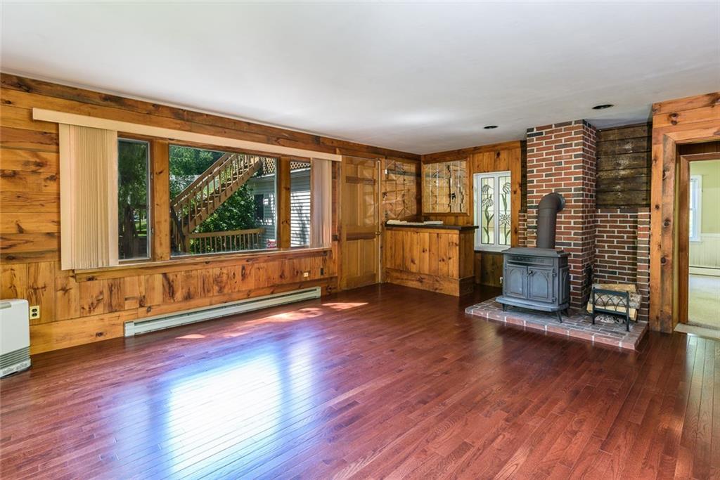 40 Garrison Street Portland, ME 04102 - Photo 15 of 35 Family room showing picture window...