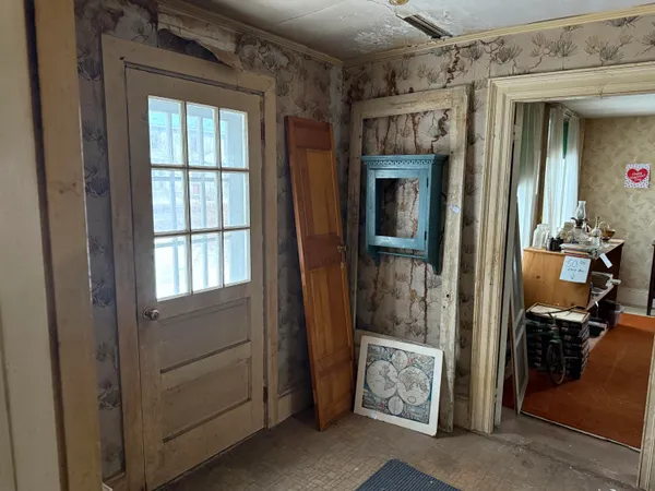 $245,000 | 52 Main Street, Thomaston, ME 04861