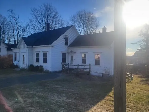 $245,000 | 52 Main Street, Thomaston, ME 04861