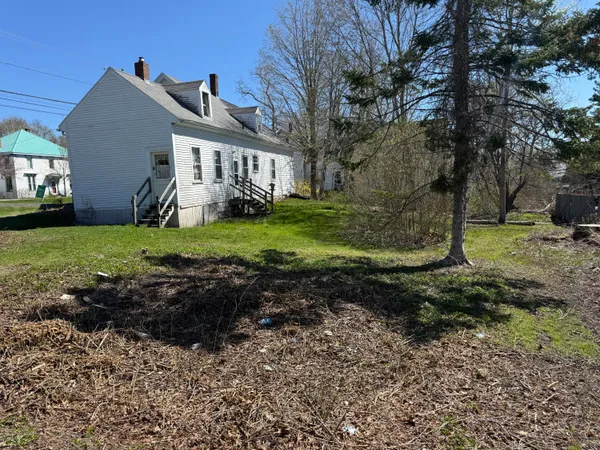$245,000 | 52 Main Street, Thomaston, ME 04861