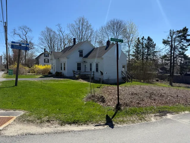 $245,000 | 52 Main Street, Thomaston, ME 04861