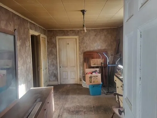 $245,000 | 52 Main Street, Thomaston, ME 04861